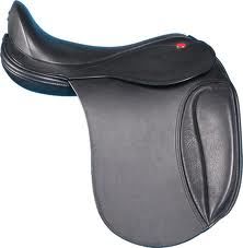 good dressage saddles: the Strada dressage saddle